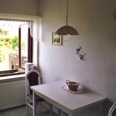 Unterm-reetdach-whg-3 شقة *