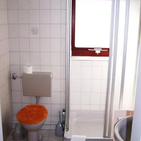 Unterm-reetdach-whg-3 *